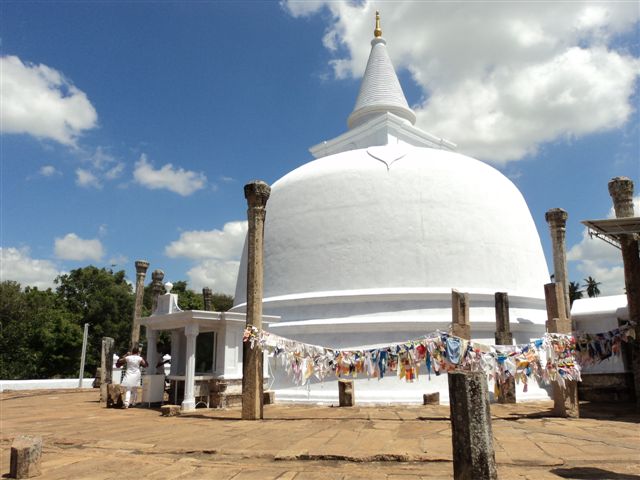 Anuradhapura_Cultural_Triangle