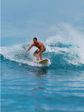 Surfing in Arugam Bay