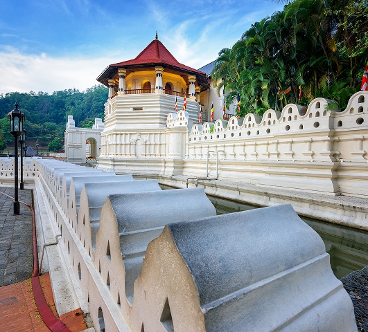 Kandy & Temple of the Tooth