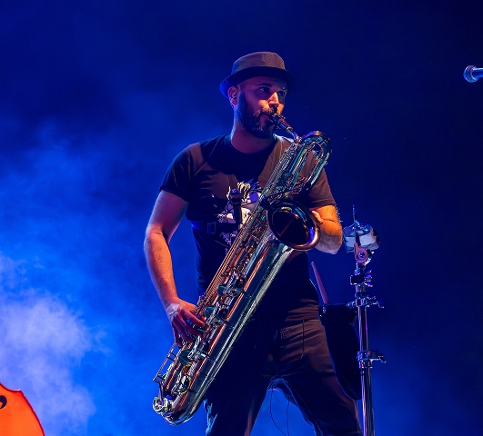 Rhythm & Blues (R&B)