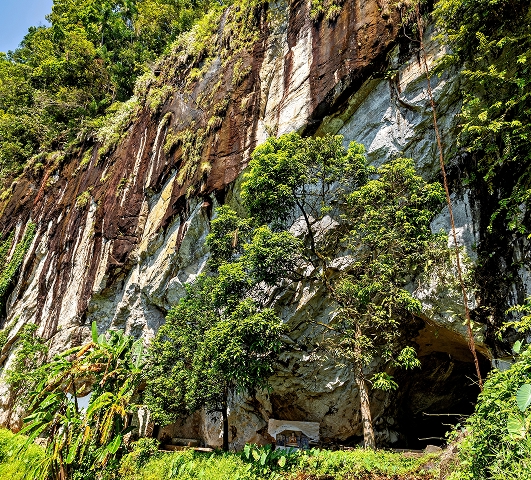 Batatotalena Cave